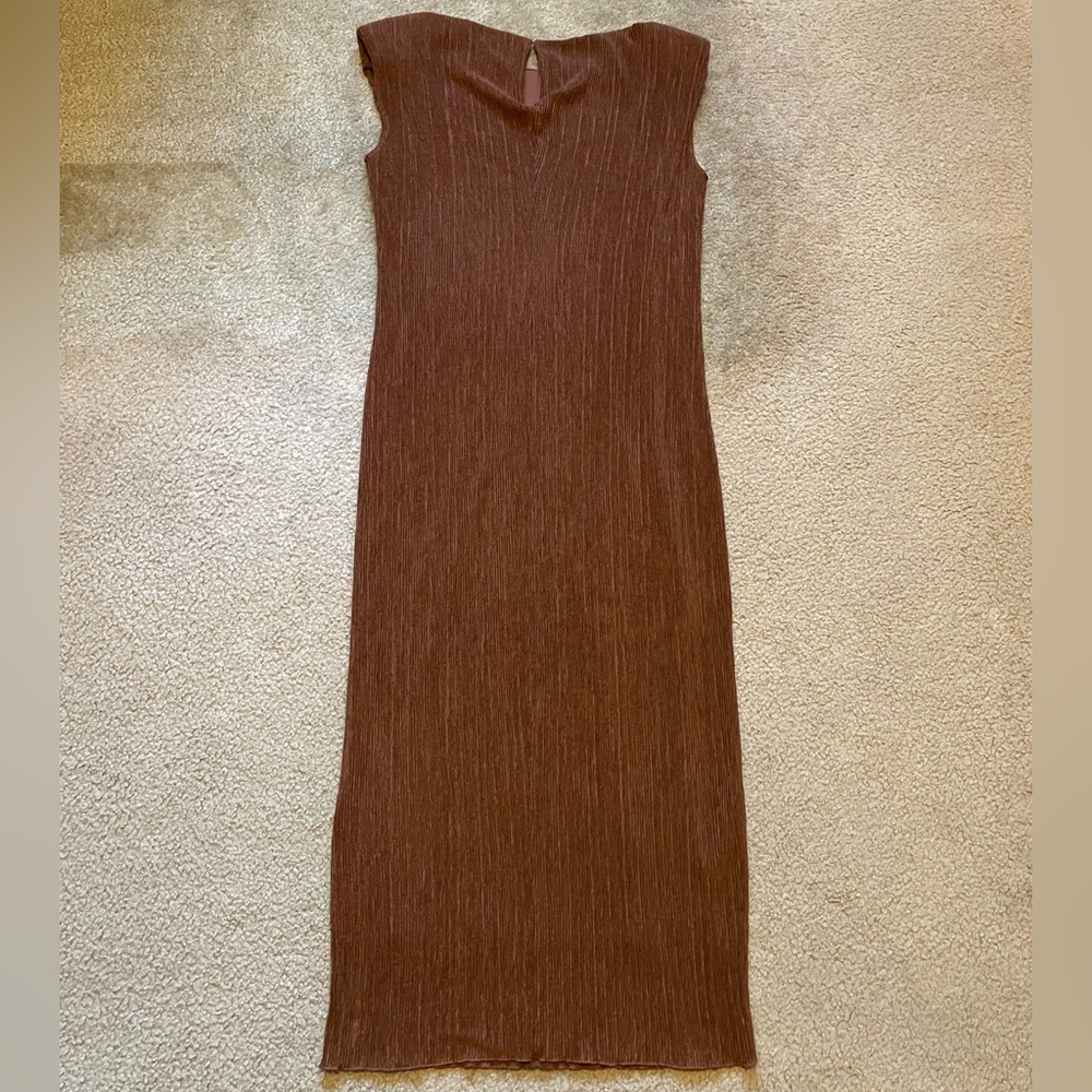 ASTR the Label Plissé Maxi Dress - Picture 4 of 6